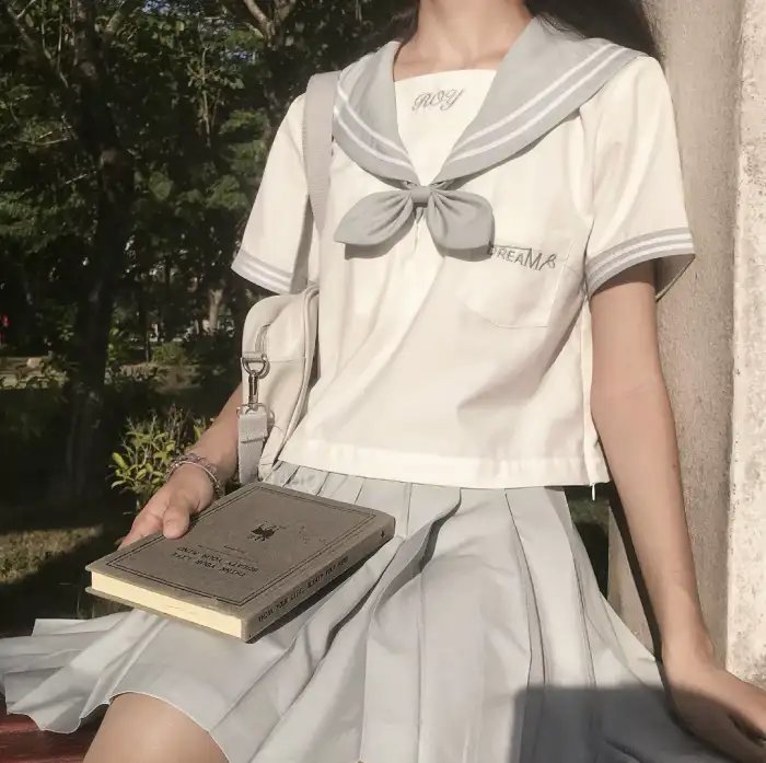 狱女 封面